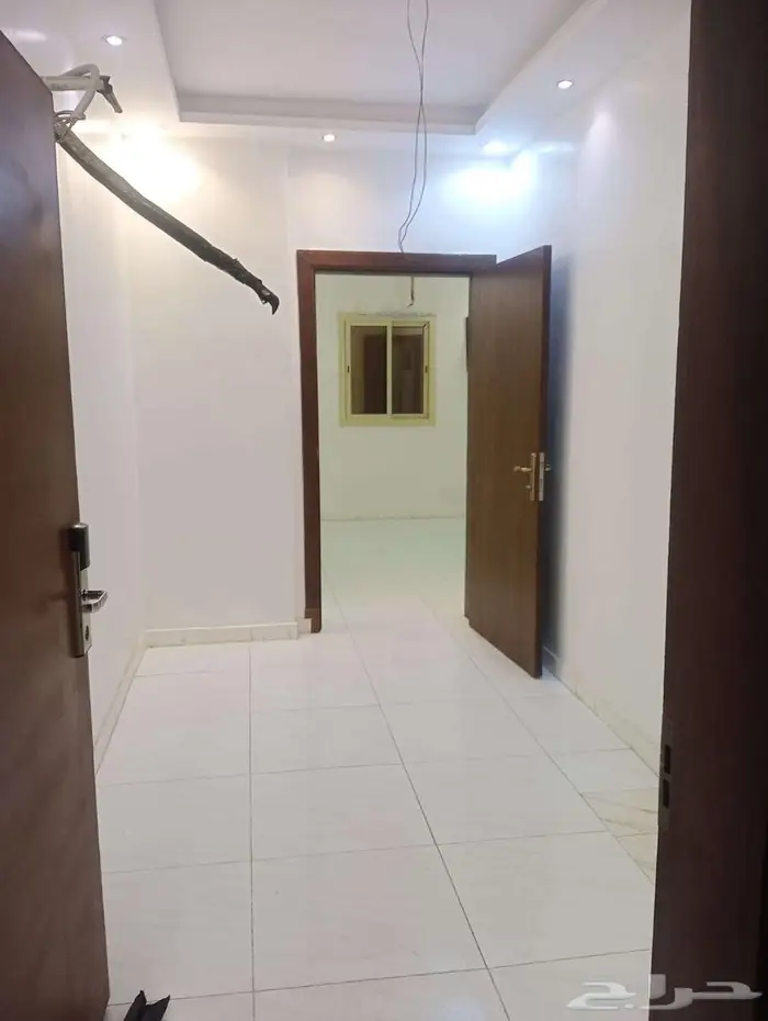 شقه فاخره للايجار جده 1700 10