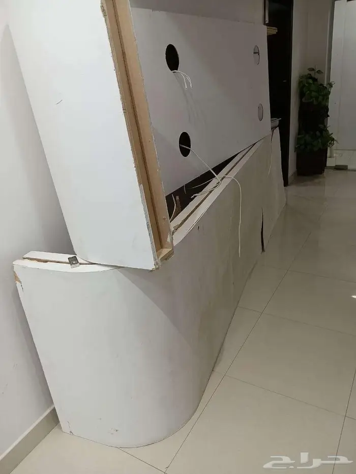 خشب معرض مجاني 1