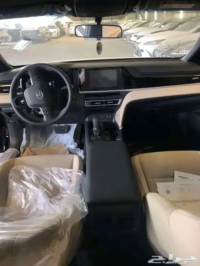 كامري E ستاندر بنزين سعودي 2025 5