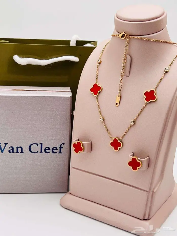 اكسسوارات نسائيه ماركات عالمية هدايا مميزه فاخره 22