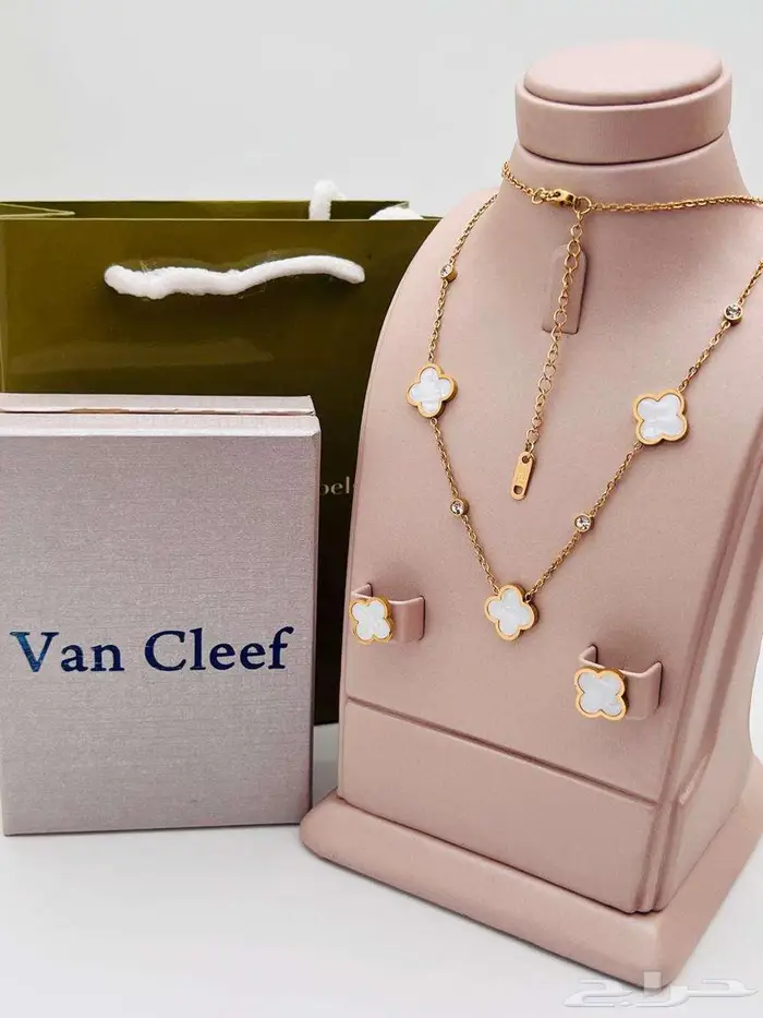 اكسسوارات نسائيه ماركات عالمية هدايا مميزه فاخره 24