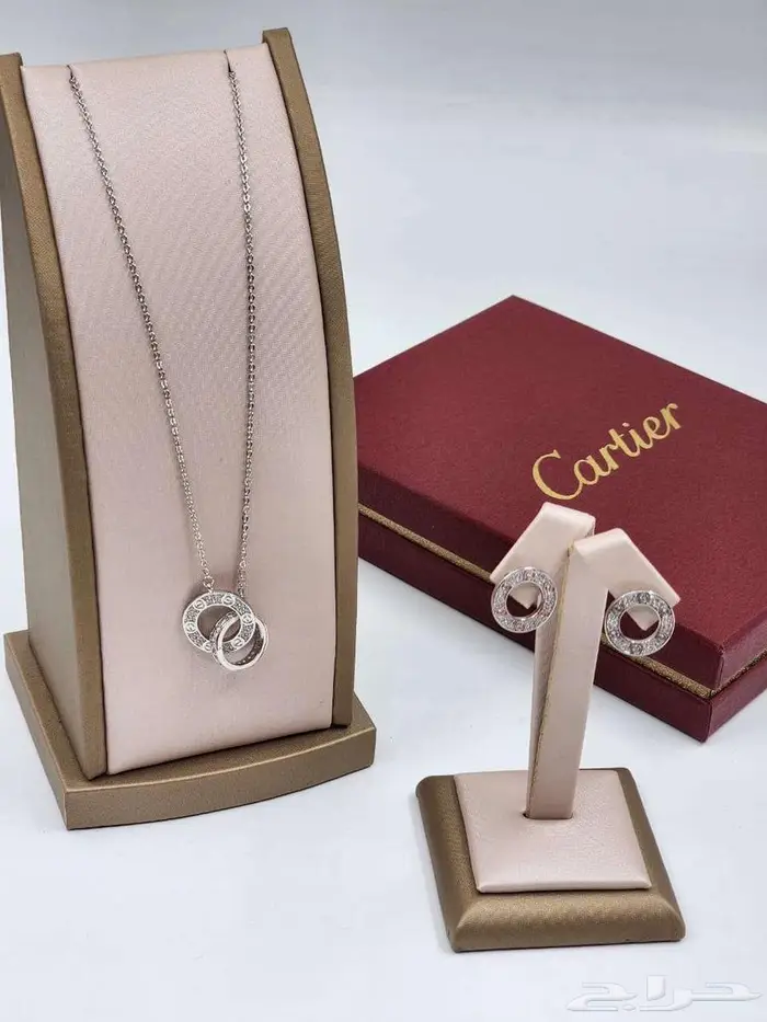 اكسسوارات نسائيه ماركات عالمية هدايا مميزه فاخره 30