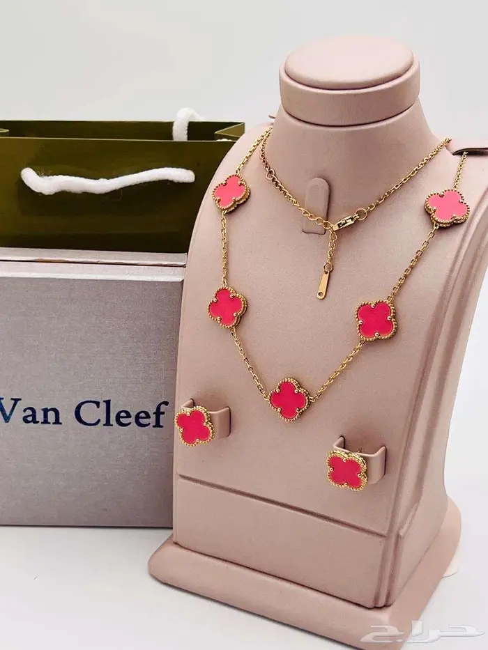 اكسسوارات نسائيه ماركات عالمية هدايا مميزه فاخره 29