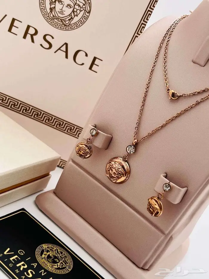 اكسسوارات نسائيه ماركات عالمية هدايا مميزه فاخره 32