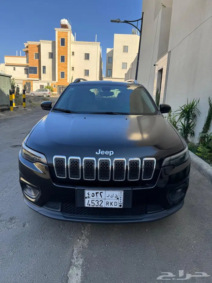 جيب شيروكي 6 سلندر 2020 للبيع 13