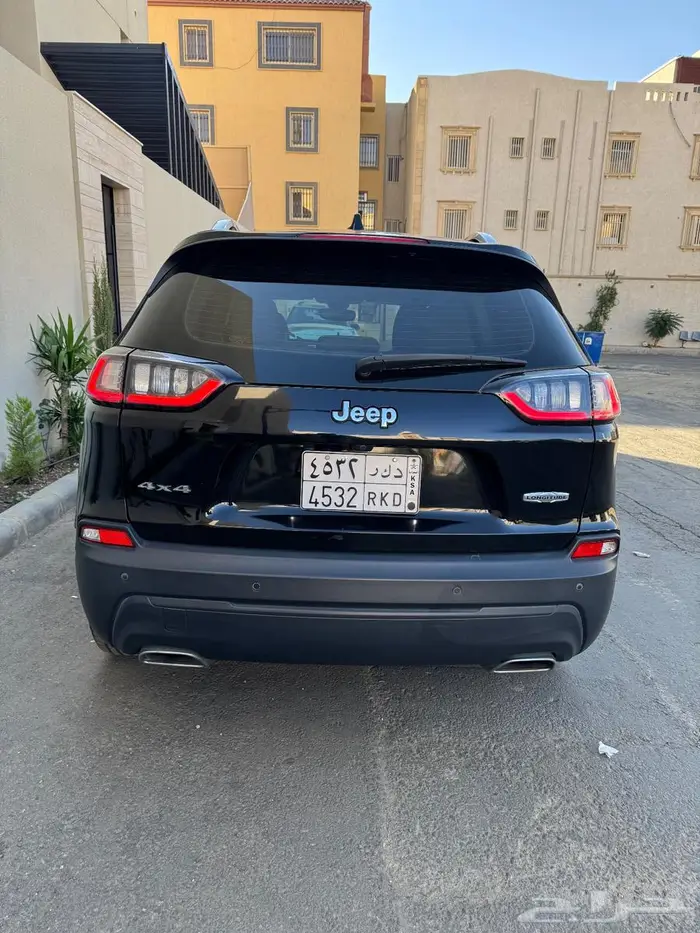 جيب شيروكي 6 سلندر 2020 للبيع 15