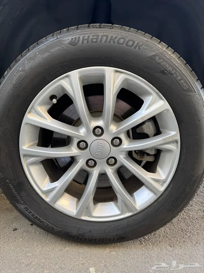 جيب شيروكي 6 سلندر 2020 للبيع 17