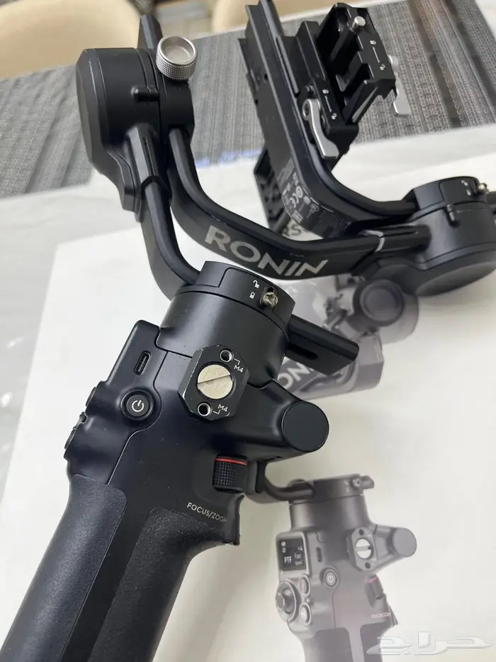 DJI RSC2 CAMERA GIMBAL 2