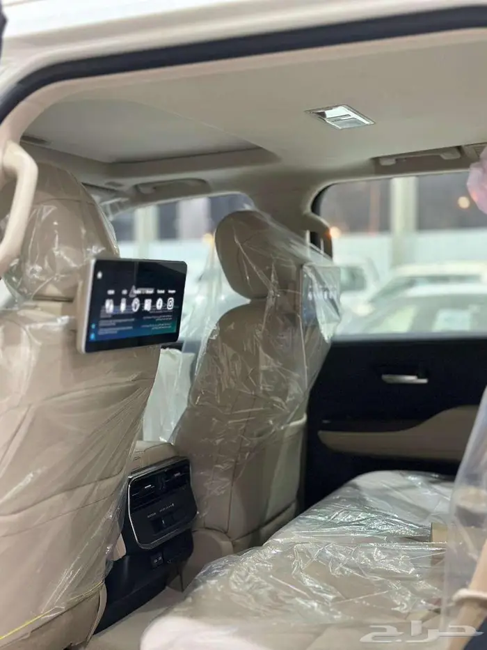 لاند كروزر -GXR L4- ديزل 2025 1