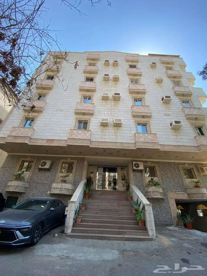 شقة مميزة للإيجار السنوي بجدة   حي السلامة 0