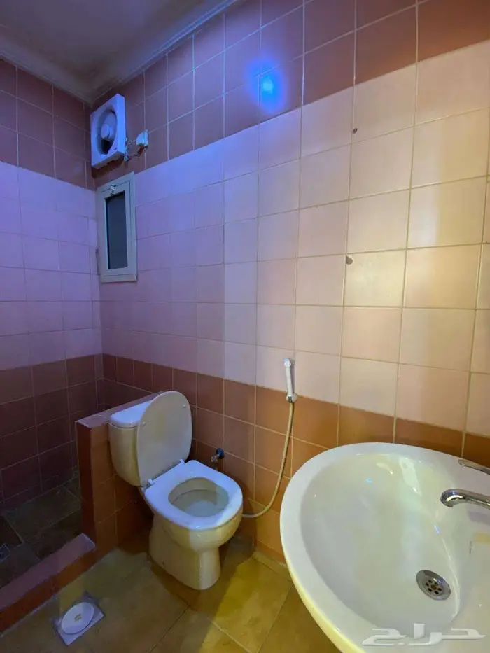 شقة مميزة للإيجار السنوي بجدة   حي السلامة 7