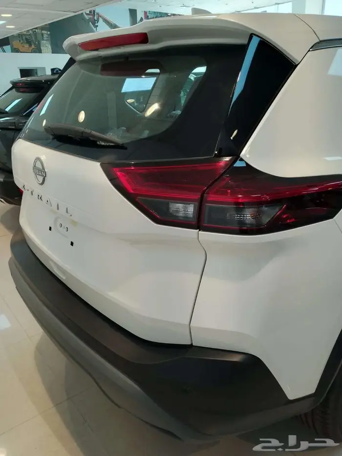 نيسان اكس تريل 5 7 مقاعد دبل وبدون 2026 2