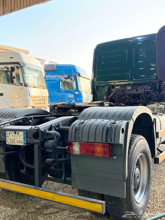 مرسيدس اكتروس 2006 دبل 4x4 3