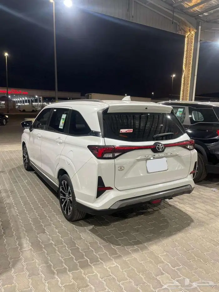 تويوتا فيلوز موديل 2024 ممشي 37.000 4