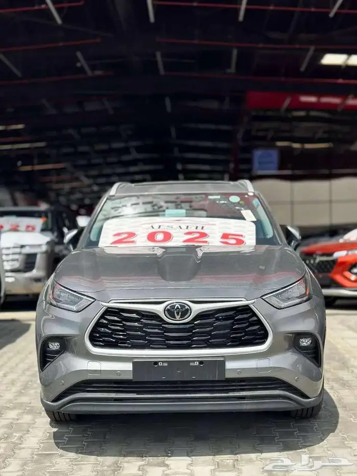 تويوتا هايلاندر GLE موديل 2025 1