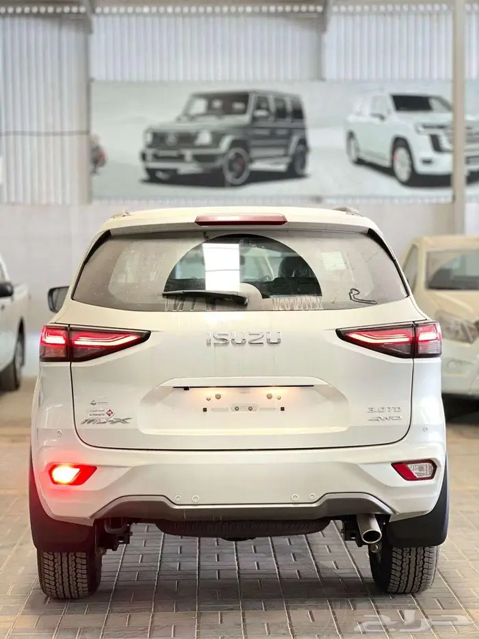 ايسوزو MUX و 2025 2024 ام يو اكس 3