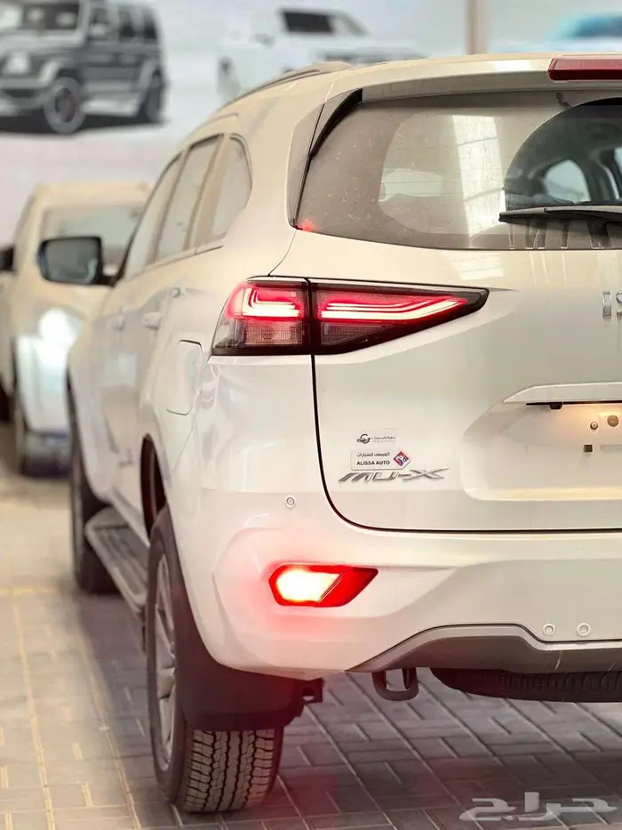 ايسوزو MUX و 2025 2024 ام يو اكس 2