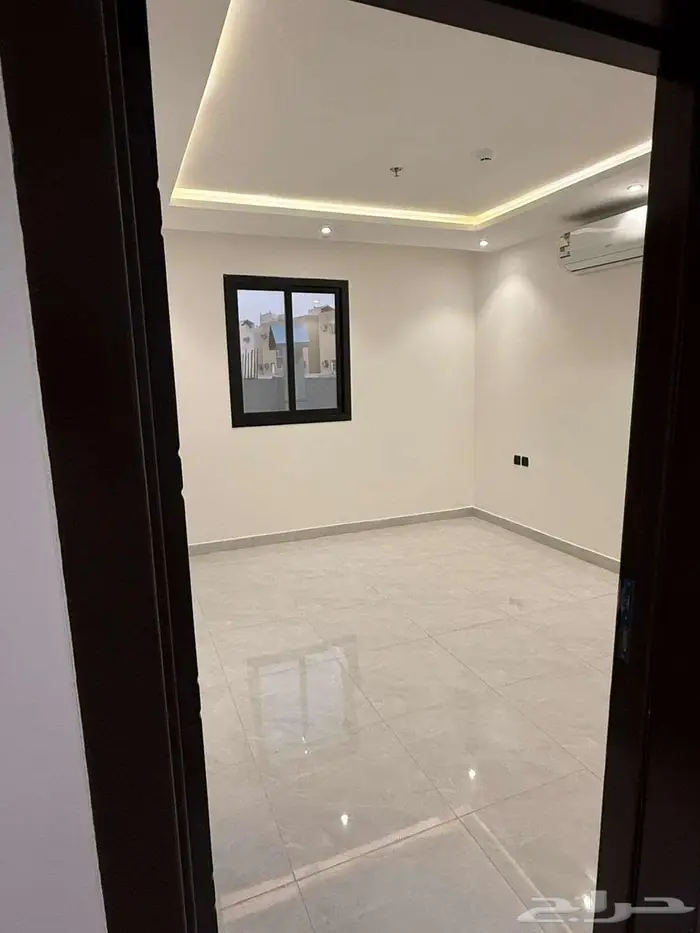 شقة فاخرة للبيع حي الرمال 13