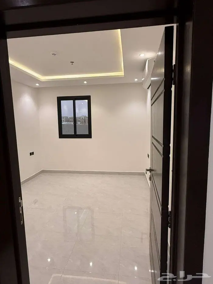 شقة فاخرة للبيع حي الرمال 7