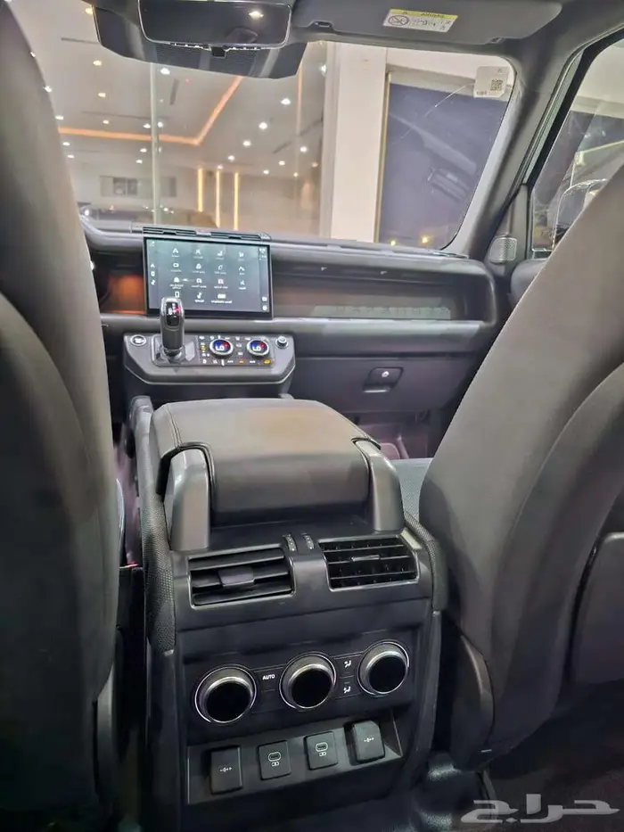 لاند روفر ديفندر 2022 فل 8 سلندر سعودى 110 15