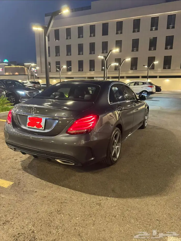 مرسيدس C300 4MATIC 4