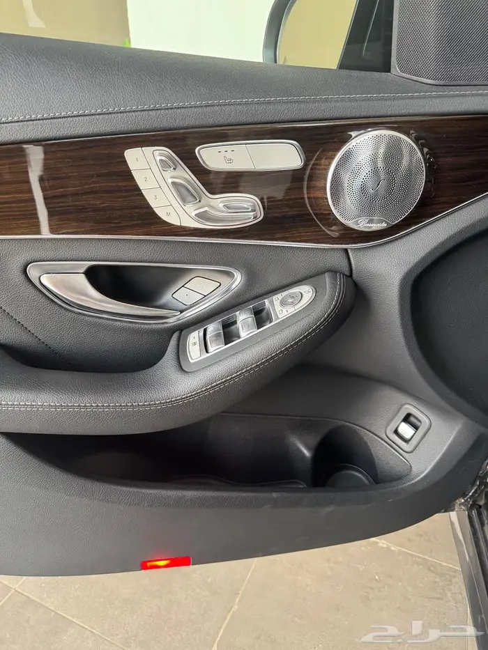 مرسيدس C300 4MATIC 14