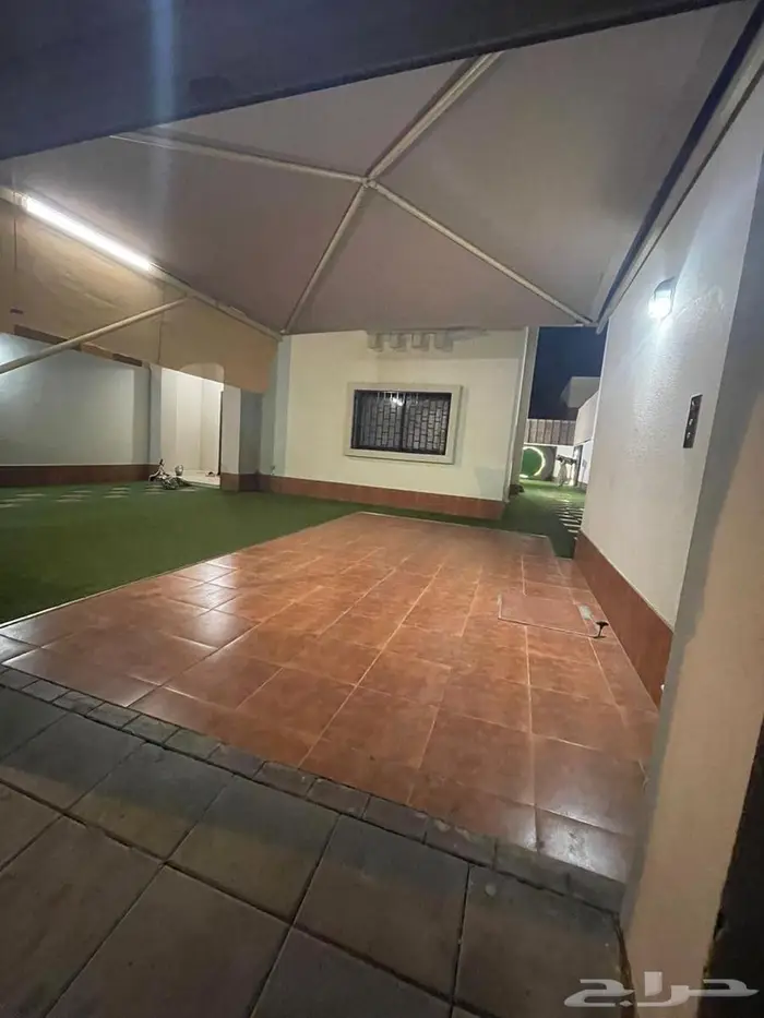 فيلا للإيجار او البيع بكامل الاثاث حي مشارف 9