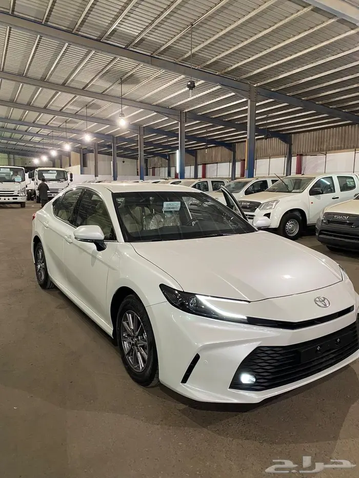 تويوتا كامري ستاندر 2025 2