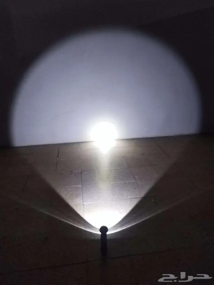 كشاف اضاءة متعدد led طاقة شمسية عالي الجودة 4