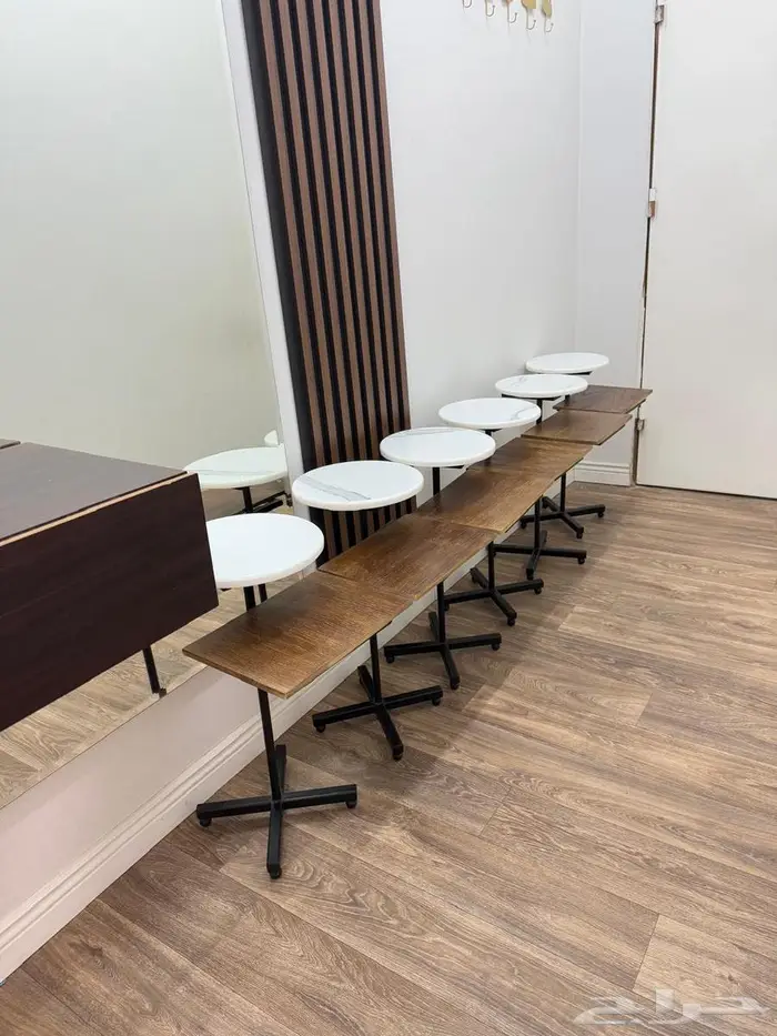 للبيع اثاث نظيف 0