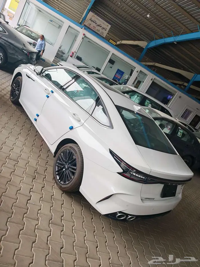 شيري اريزو 8 كمفورت 2025 للبيع كاش او اقساط برواتب من 3600 7