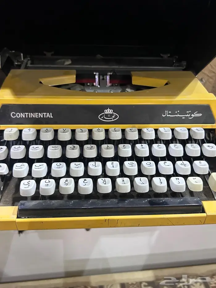 للبيع نوادر وتراثيات كامل مع الكراسي 7