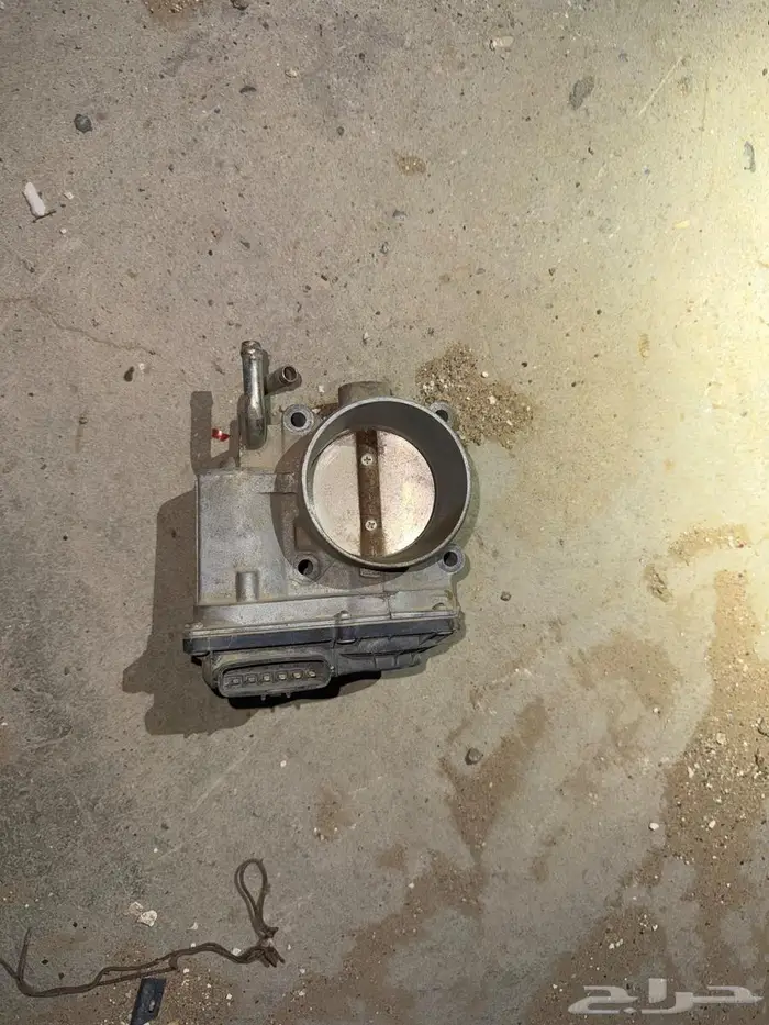 للبيع قطع مكينه هايلكس 8