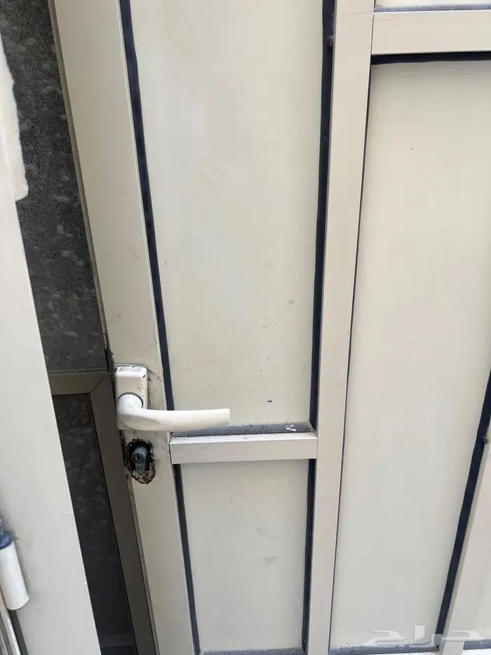 ابواب الامنيوم للبيع مع ابواب خشب كامله مع حلوق 0