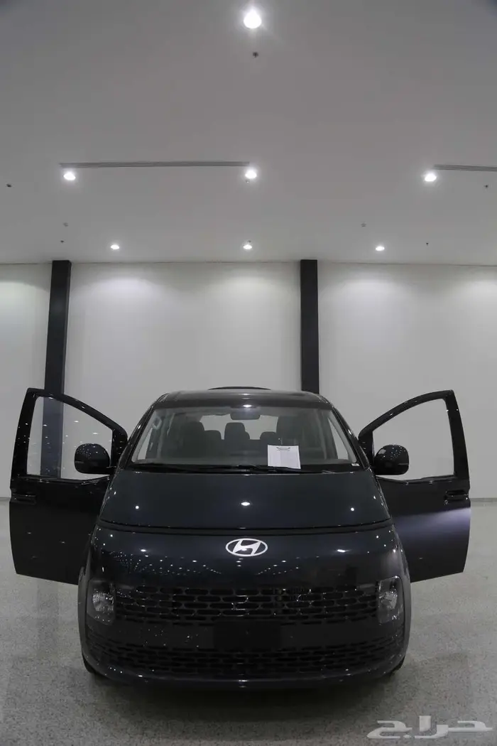 هيونداي ستاريا 2025 ديزل 9 ركاب ب 120750 شامل الضريبة 1