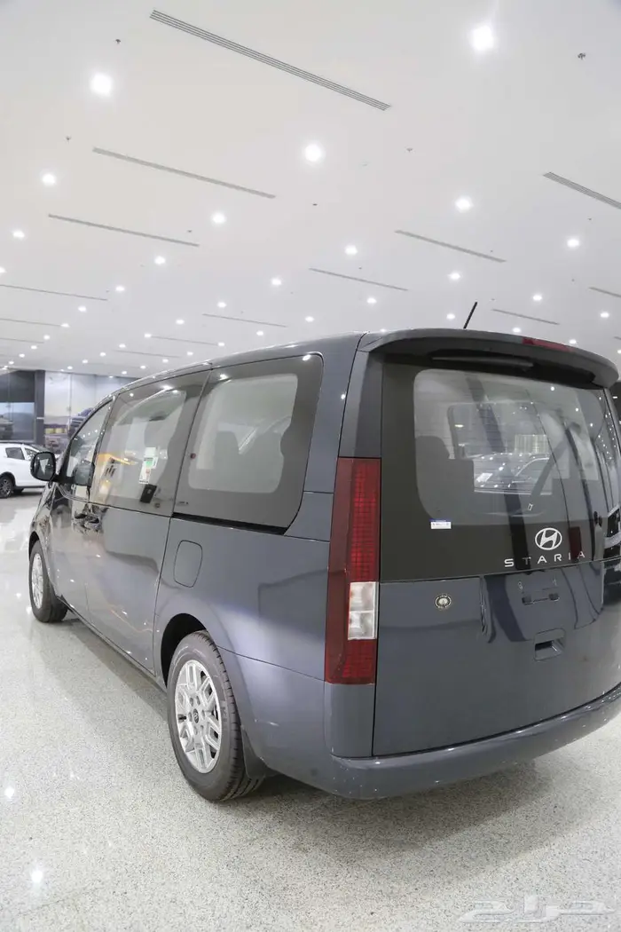 هيونداي ستاريا 2025 ديزل 9 ركاب ب 120750 شامل الضريبة 2