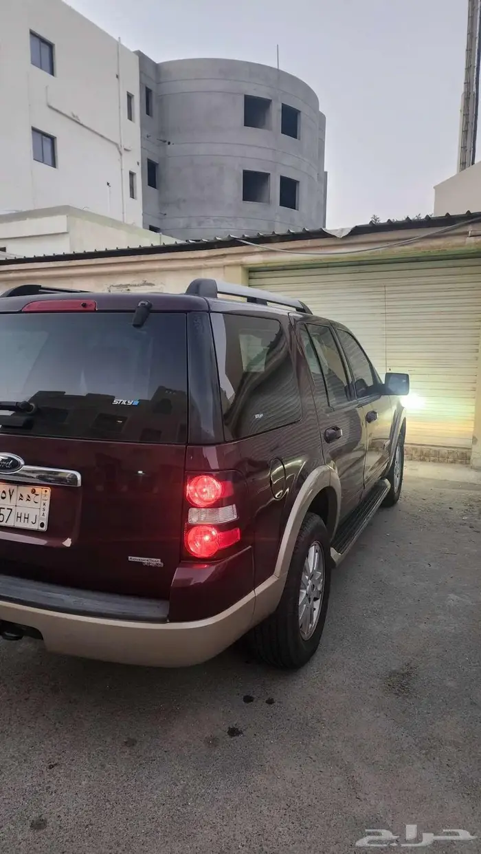 فورد اكسبلورر ليمتد 8
