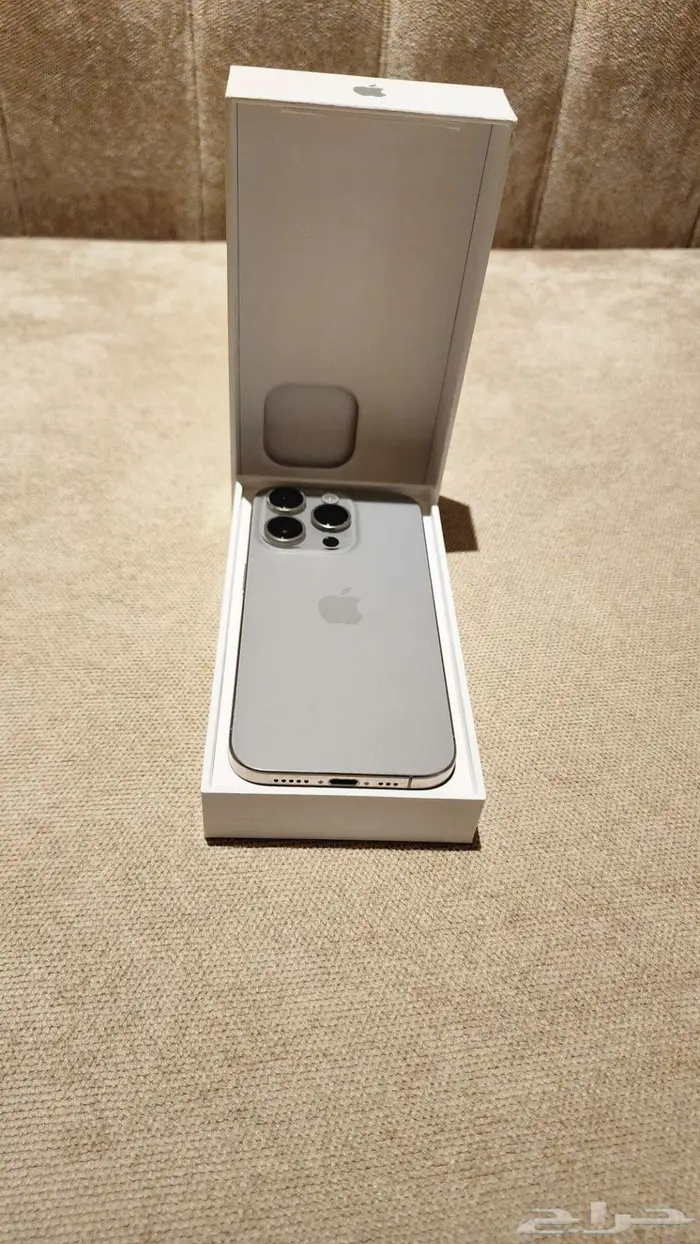 للبيع iPhone pro15 بحالة الجديد 4