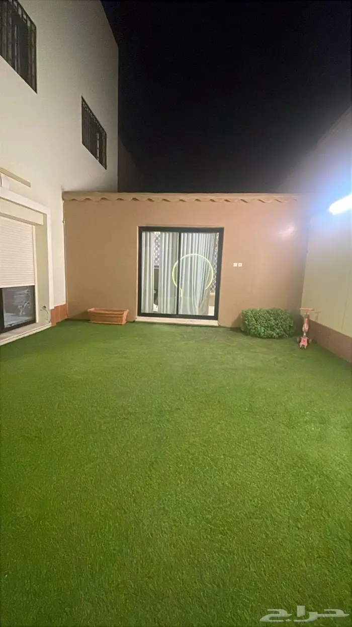 فيلا للإيجار او البيع بكامل الاثاث حي مشارف 1