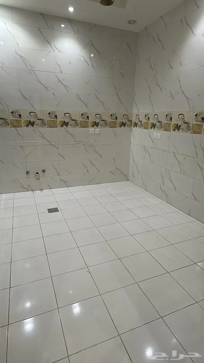 شقتين بعمارة واحد للإيجار الصالحية جدة 5