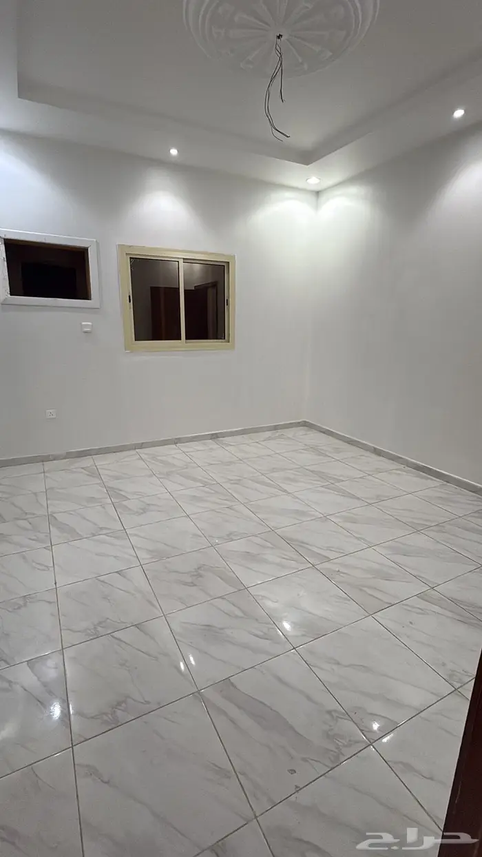 شقتين بعمارة واحد للإيجار الصالحية جدة 6