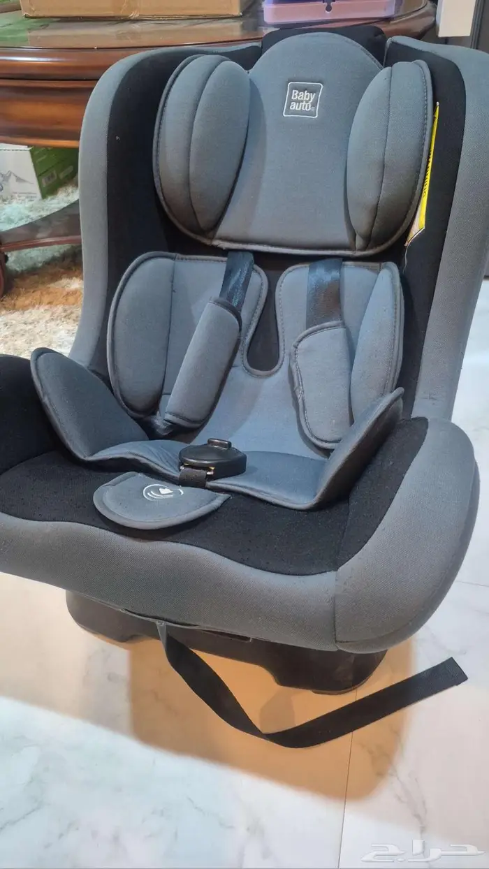 كرسي أطفال سياره شبه جديد ب150 ريال 0