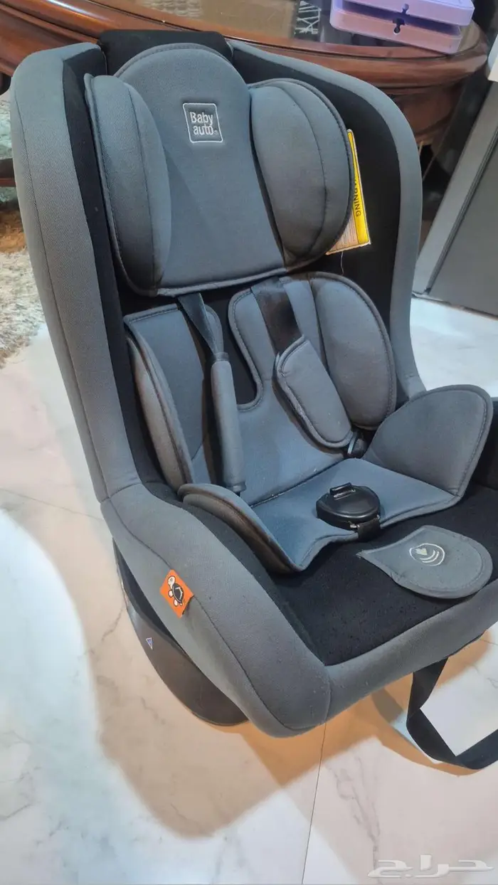 كرسي أطفال سياره شبه جديد ب150 ريال 1