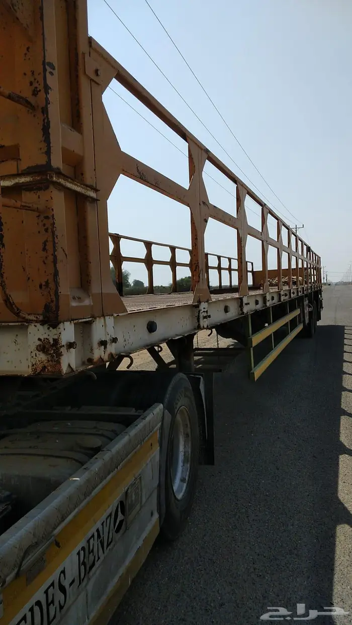 ناقلة اعلاف 1