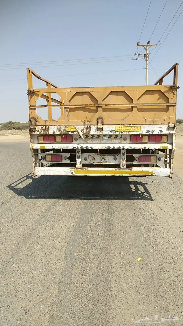 ناقلة اعلاف 4