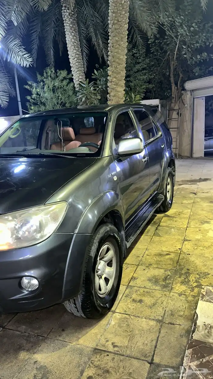 للبيع   فورتشنر موديل2010 4