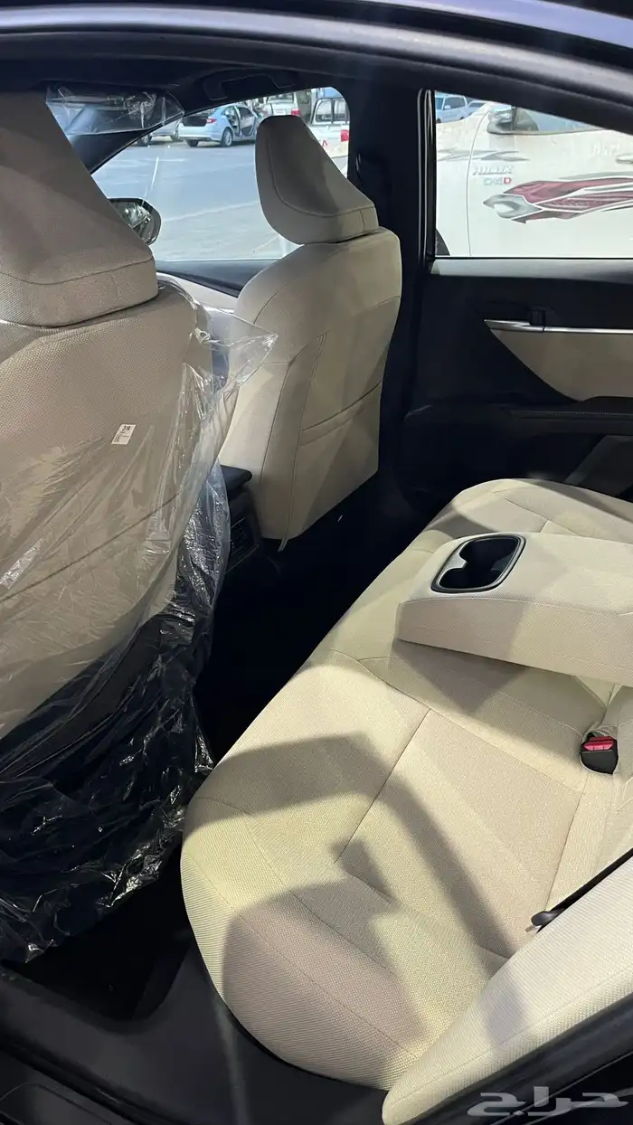 كامري LE 2025 اسود داخلي بيج بنزين سعودي 5