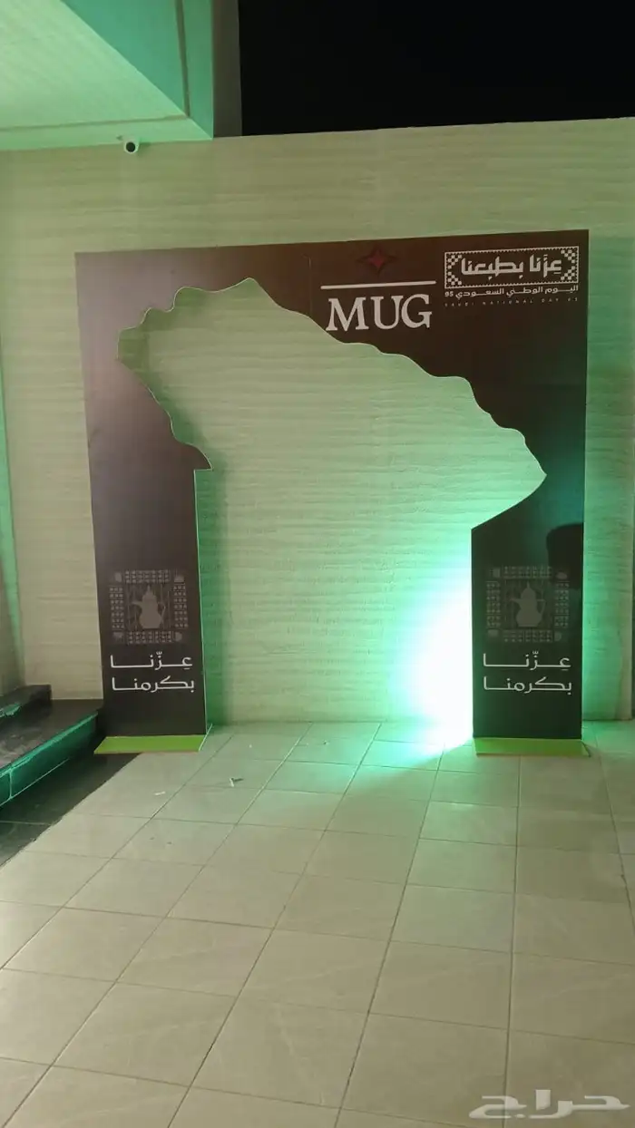 لمسات وابداع للدعاية والأعلان حروف مضيئة ستيكرات بنر 4