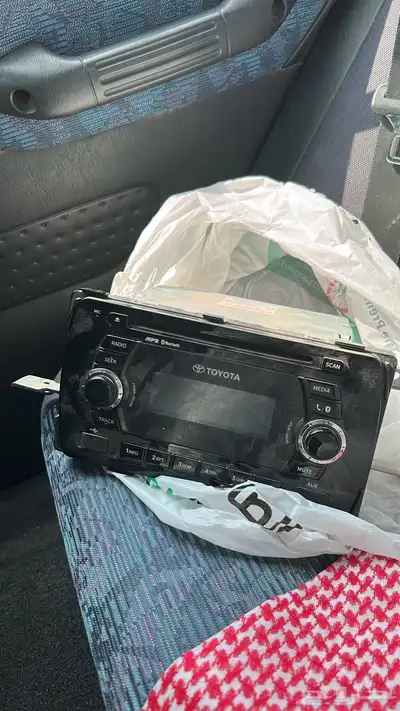 شاشة كامري من 18 الى 20 مستخدم 0