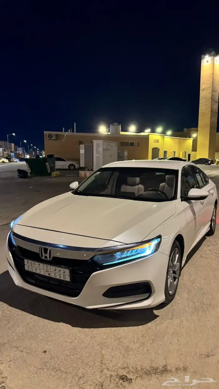 للبيع اكورد استاندر 4